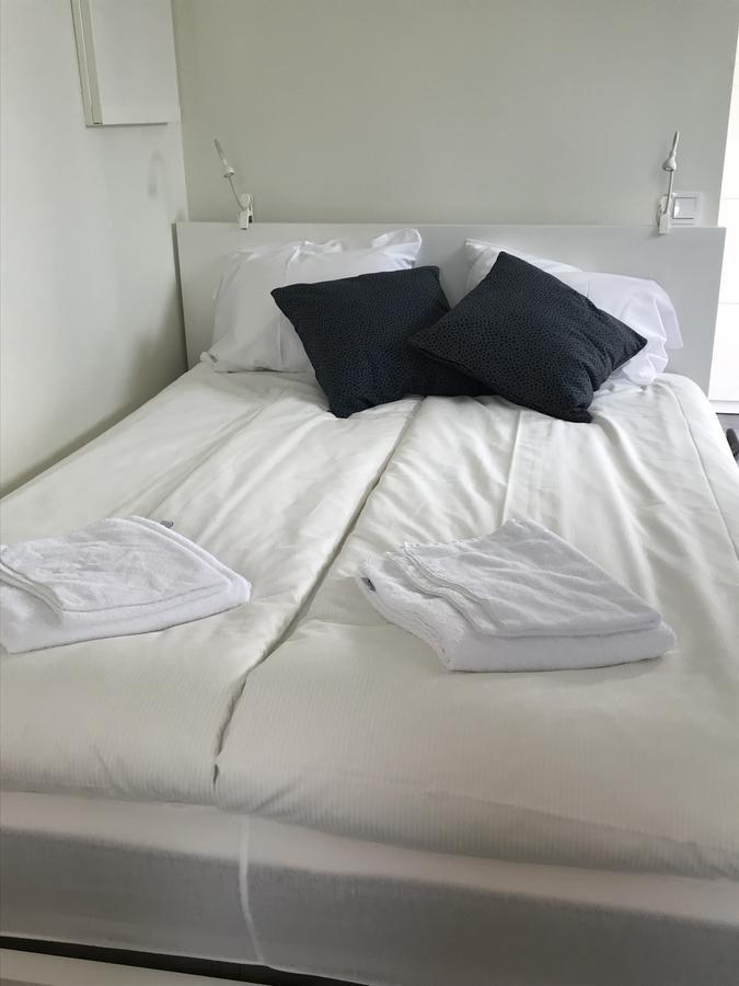 Apartment Leloek Lemland Bagian luar foto